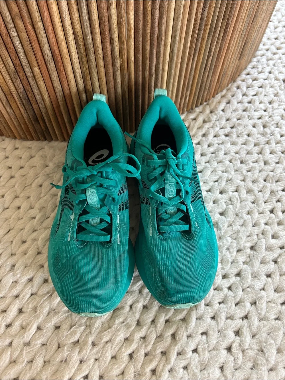 ASICS Wave Teal Black Novablast 5 - Men’s Running Sneakers - Size 7